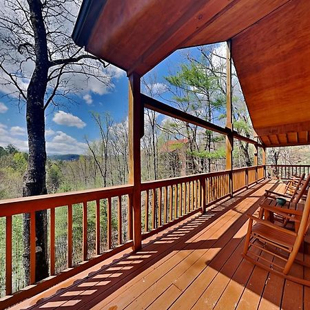 Вилла Our Mountain Getaway Севьервилл Экстерьер фото