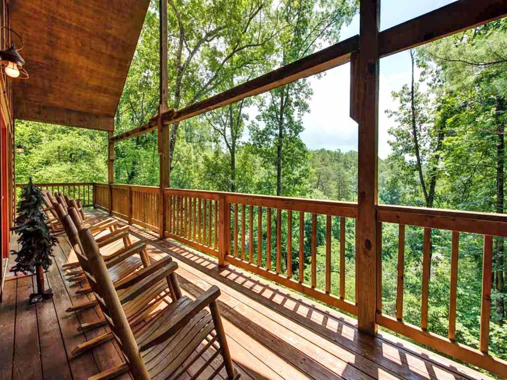 Вилла Our Mountain Getaway Севьервилл Экстерьер фото